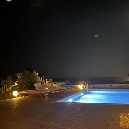 Tatil Evi Emerald Bay 4br With Pool By Lia