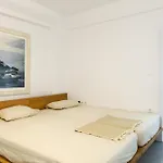 Emerald Bay 4br With Pool By Lia * Калафатис
