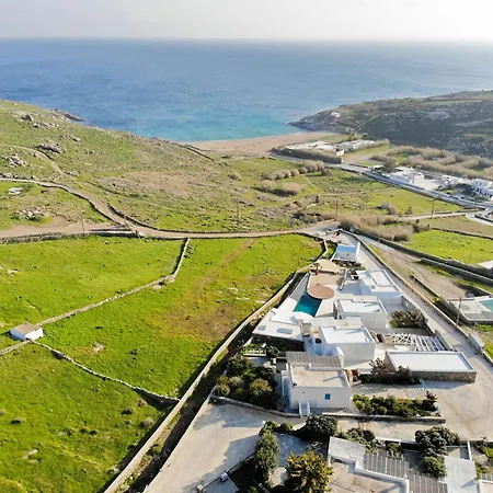 Emerald Bay 4br With Pool By Lia Mykonos Town