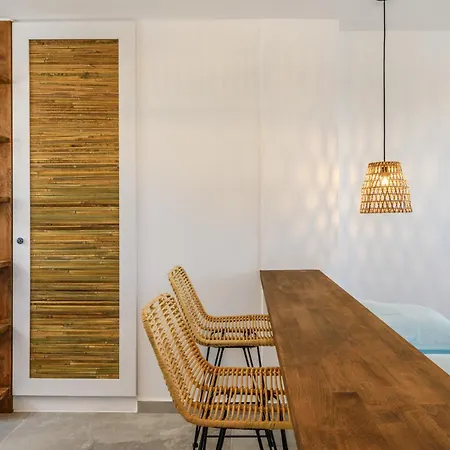 Emerald Bay 4br With Pool By Lia Holiday home Mykonos Town